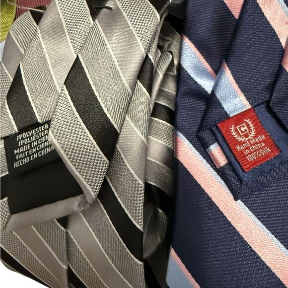 Random tie lot. Kenneth Cole, Chaps, Geoffrey bean Perry Ellis Portfolio Silk - Picture 8 of 9